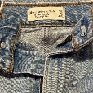 Abercrombie & Fitch 90s Straight